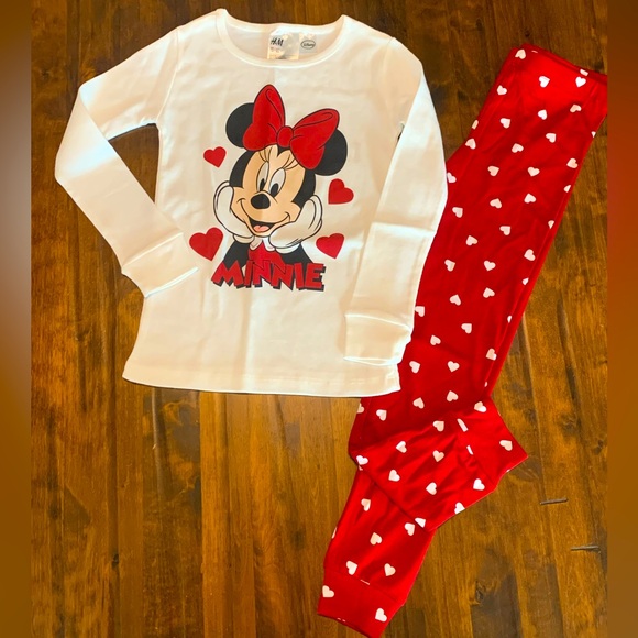 NWOT Adorable! ❤️Minnie Mouse PJ Set Size 5 - Picture 1 of 9
